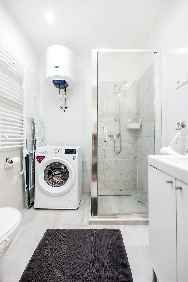 Lovely Apartment With Mezzanine Near The Danube Budapest Hungría